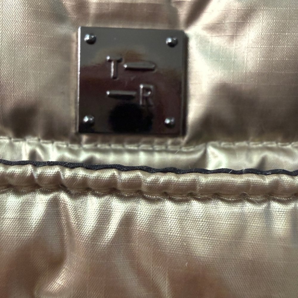 Think Royln Crossbody Bum Bag 2.0 Gold - Picture 4 of 8